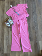 Load image into Gallery viewer, Pink Sweat Set

